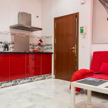 Apartamentos Rg Triana, Calle Castilla Con Patio Севиля Екстериор снимка
